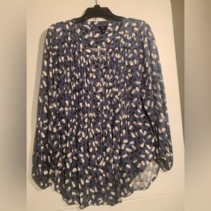 Intro. Love blue floral flowy button down pleated Shirt Size S Women